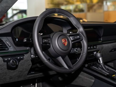 Used 2026 Porsche 911 GT3 RWD image 58