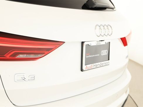 Certified 2025 Audi Q3 2.0T Premium w/ Convenience Package image 31