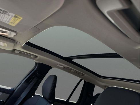 New 2025 Volvo XC90 T8 Plus w/ Protection Package Premier image 18