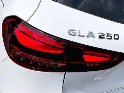 Used 2024 Mercedes-Benz GLA 250 image 29