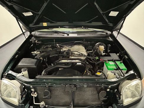 Used 2004 Toyota Tundra image 15