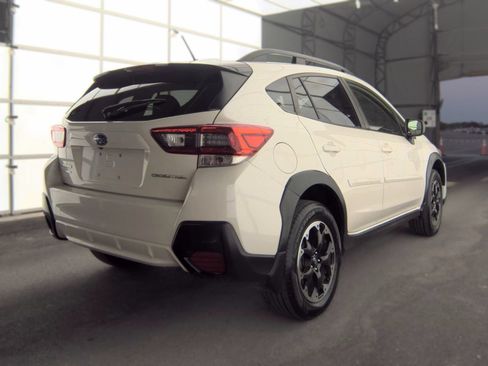 Used 2021 Subaru Crosstrek 2.0i AWD/4WD image 3