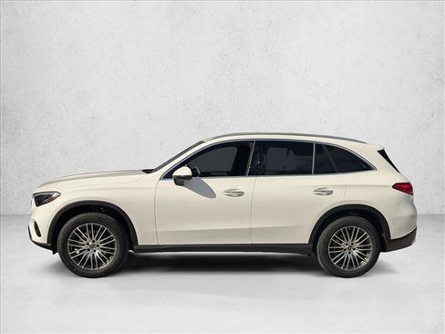 Used 2026 Mercedes-Benz GLC 300 image 5
