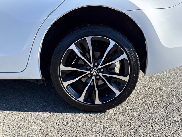 Used 2018 Toyota Corolla SE FWD image 14
