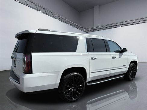 Used 2020 GMC Yukon XL Denali w/ Open Road Package AWD/4WD image 7