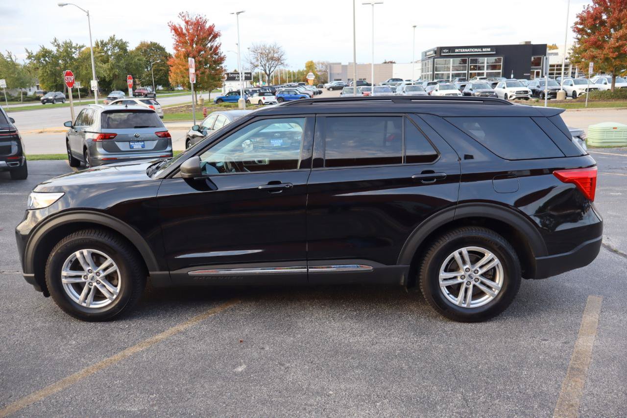 Used 2021 Ford Explorer XLT AWD/4WD image 4