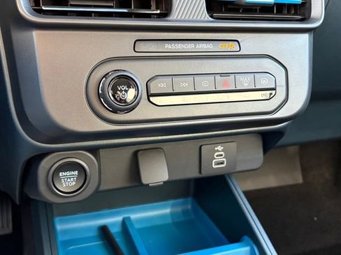 Used 2025 Ford Maverick XLT w/ XLT Luxury Package image 15