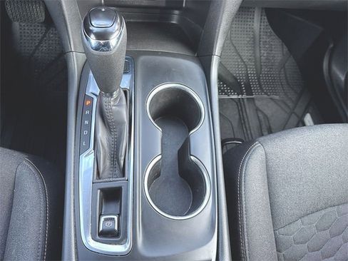 Used 2021 Chevrolet Equinox LT image 16