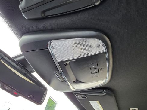 Used 2022 Dodge Charger R/T RWD image 31