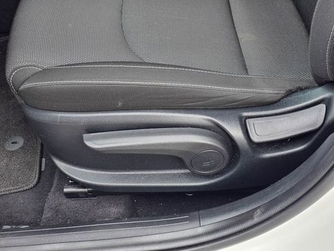 Used 2024 Kia Forte LXS FWD image 12