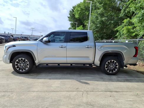 Used 2024 Toyota Tundra Limited w/ Power Package AWD/4WD image 4