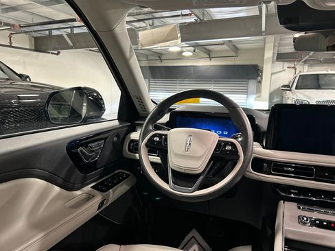 Used 2026 Lincoln Aviator Reserve w/ Illumination Package AWD/4WD image 26