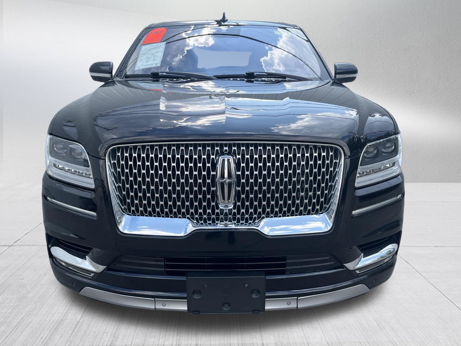 Used 2020 Lincoln Navigator Reserve w/ Equipment Group 201A Reserve AWD/4WD image 2