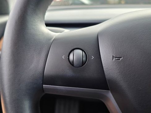 Used 2018 Tesla Model 3 Long Range image 14