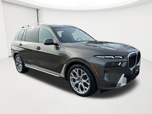 Used 2026 BMW X7 xDrive40i image 3