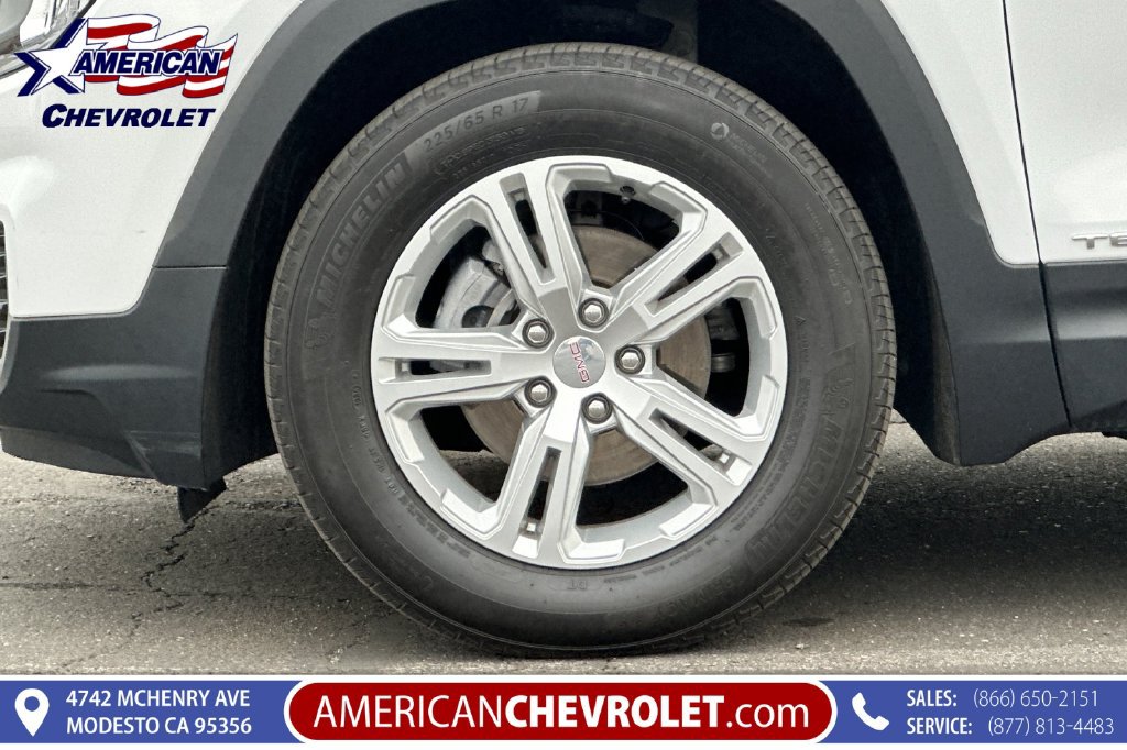 Used 2024 GMC Terrain SLE FWD image 37