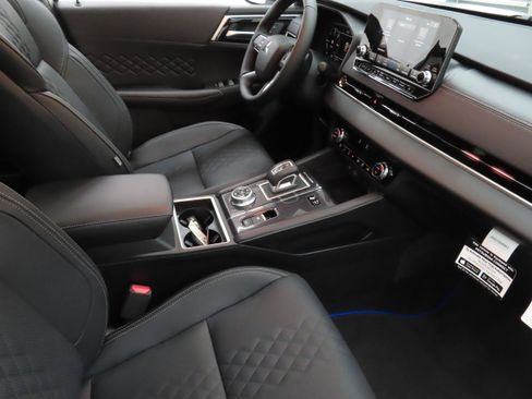 New 2025 Mitsubishi Outlander SEL Black Edition image 25