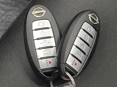 Used 2023 Nissan Altima 2.5 SV w/ SV Premium Package AWD/4WD image 13