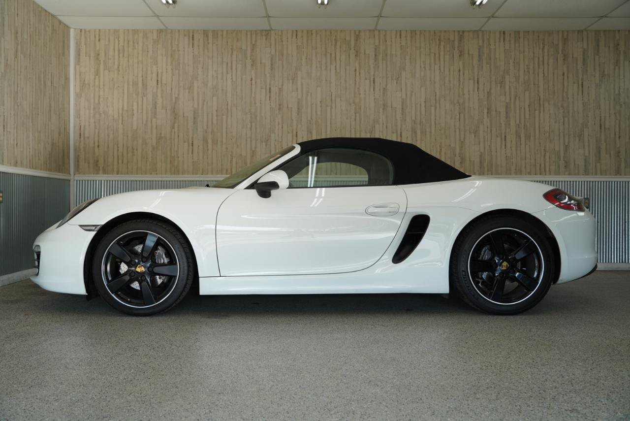 Used 2016 Porsche Boxster RWD image 5