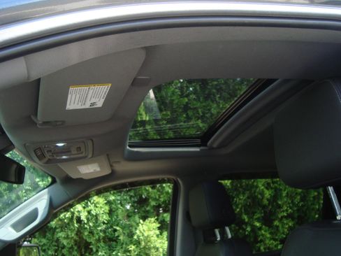 Used 2021 Chevrolet Silverado 1500 LTZ w/ LTZ Convenience Package II image 12