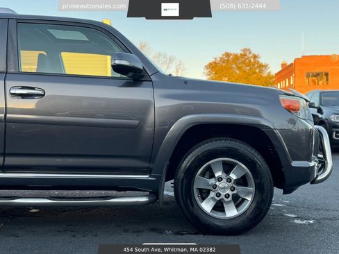 Used 2011 Toyota 4Runner SR5 image 23