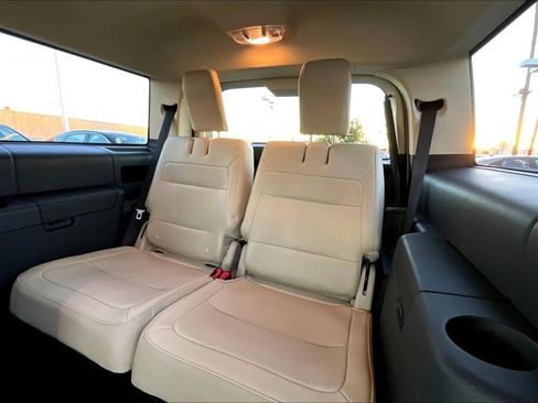 Used 2019 Ford Flex SEL w/ Equipment Group 202A image 16