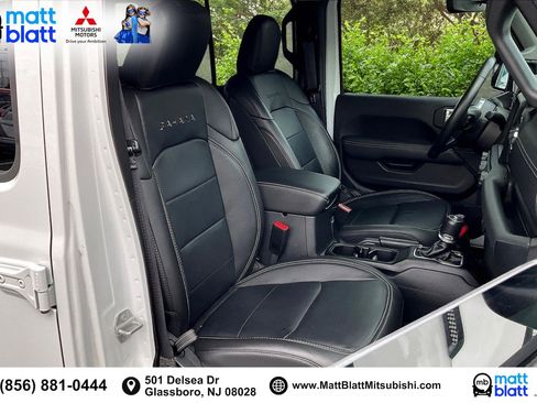 Used 2023 Jeep Wrangler Unlimited Sahara w/ Cold Weather Group image 8