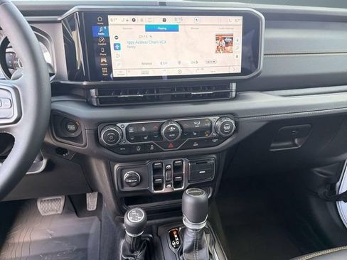 New 2026 Jeep Gladiator Sport AWD/4WD image 24