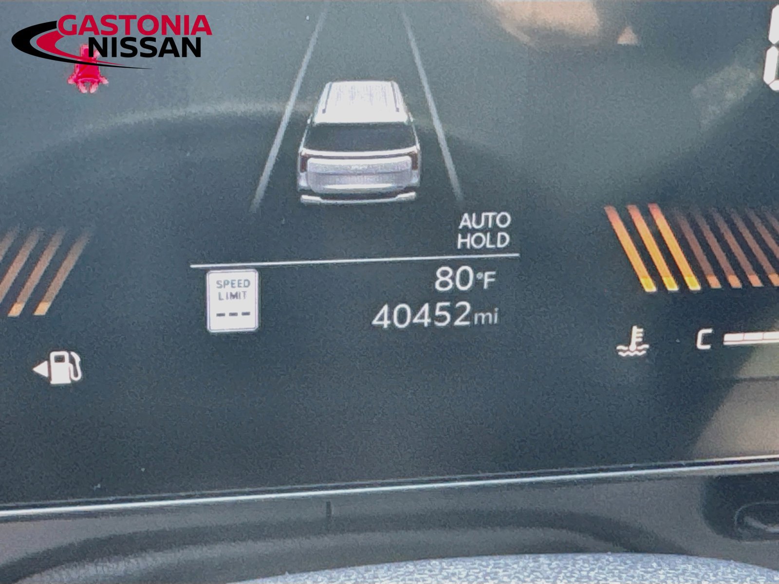 Used 2025 Kia Carnival FWD image 15