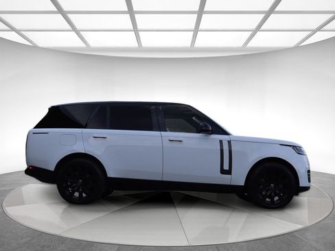 Used 2025 Land Rover Range Rover Long Wheelbase SE AWD/4WD image 5