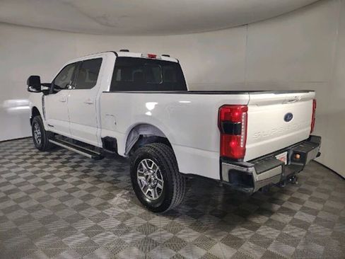 Used 2024 Ford F250 Lariat w/ FX4 Off-Road Package image 7