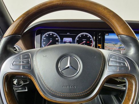 Used 2016 Mercedes-Benz Maybach S 600 image 23