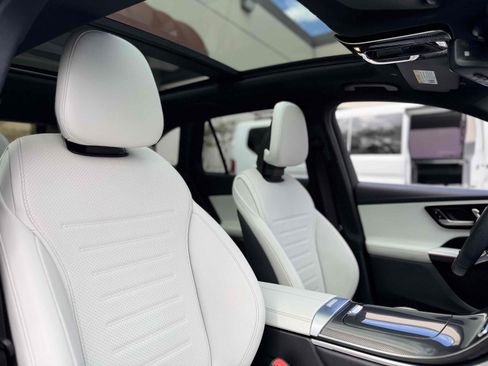 Used 2023 Mercedes-Benz GLC 300 image 45