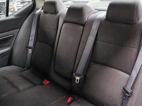 Used 2024 Nissan Altima 2.5 SV image 18