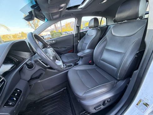 Used 2020 Hyundai Ioniq Limited FWD image 15