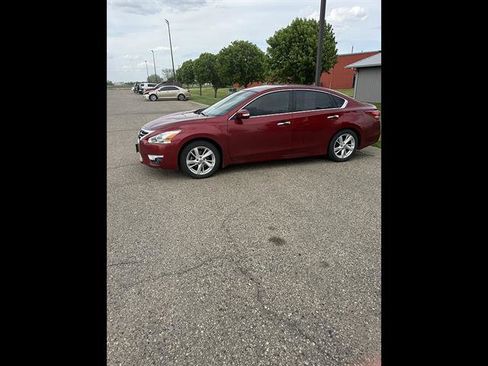 Used 2013 Nissan Altima 2.5 SV w/ 2.5SV Convenience Pkg FWD image 2