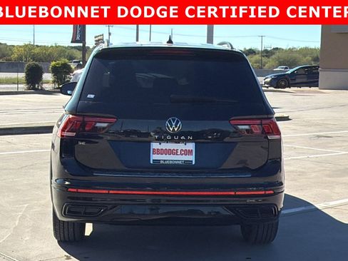 Used 2022 Volkswagen Tiguan SE R-Line image 6