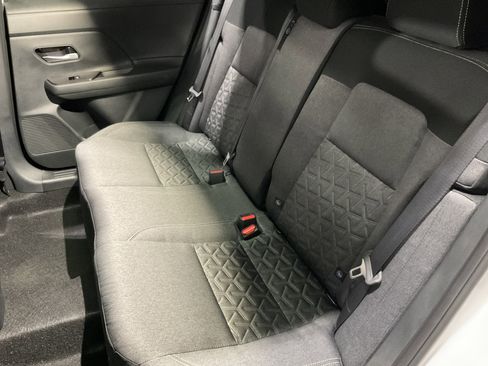 Used 2026 Nissan Kicks SV w/ SV Premium Package image 36