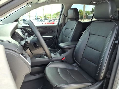 Used 2023 GMC Terrain SLT FWD image 5