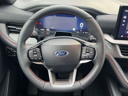 Used 2026 Ford Explorer ST-Line AWD/4WD image 18