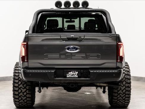 Used 2025 Ford F150 Lariat w/ Equipment Group 501A Mid image 8