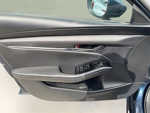 Used 2024 MAZDA MAZDA3 s image 20