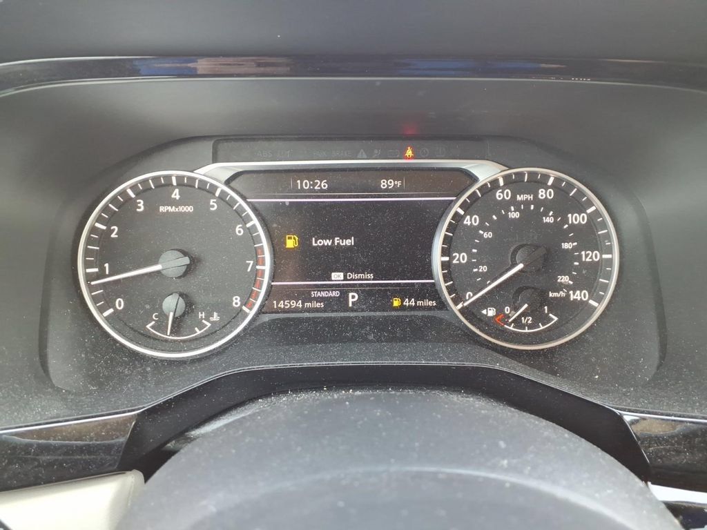 Used 2025 Nissan Pathfinder SL FWD image 18