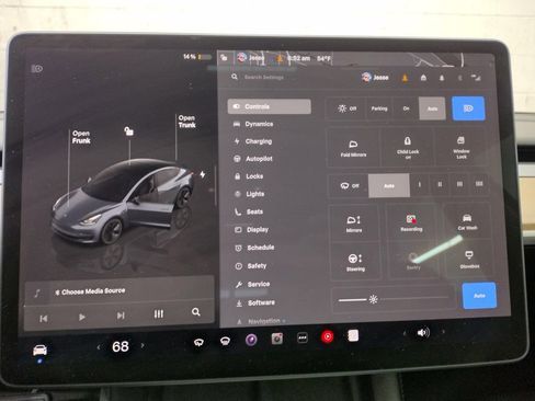 Used 2023 Tesla Model 3 Standard Range image 27