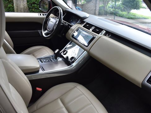 Used 2019 Land Rover Range Rover Sport HSE image 27