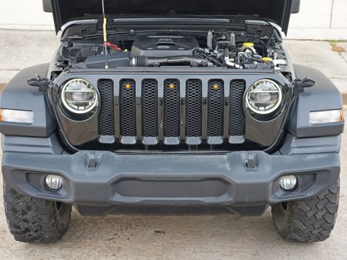 Used 2020 Jeep Wrangler Unlimited Sport AWD/4WD image 7
