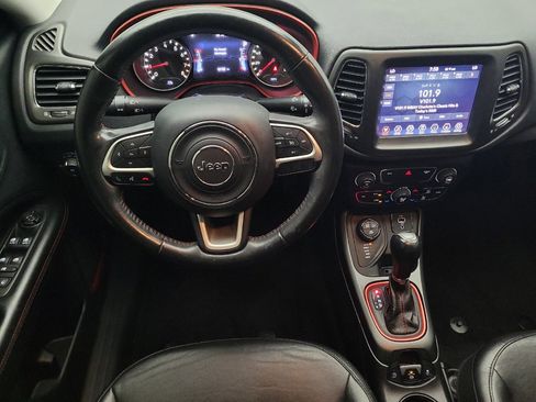 Used 2019 Jeep Compass Trailhawk AWD/4WD image 22