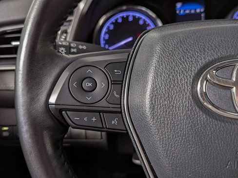 Used 2019 Toyota Camry SE FWD image 22