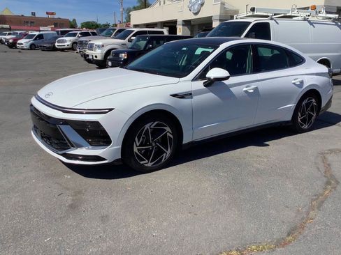 Used 2025 Hyundai Sonata SEL FWD image 20