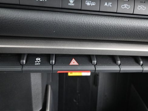 Used 2022 Toyota Tundra Limited image 32